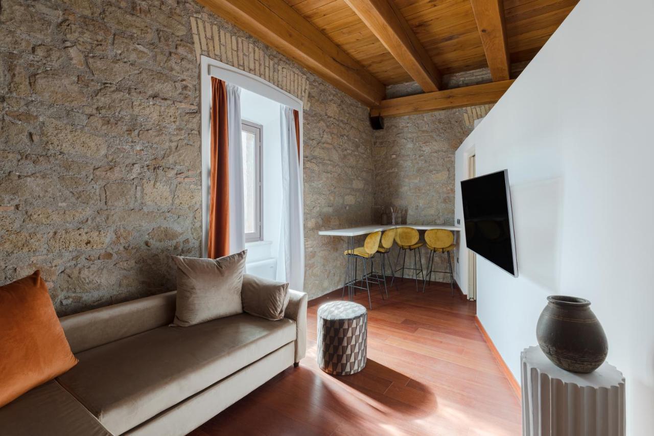 الشقق الفندقية رومافي  Torre Capranica المظهر الخارجي الصورة